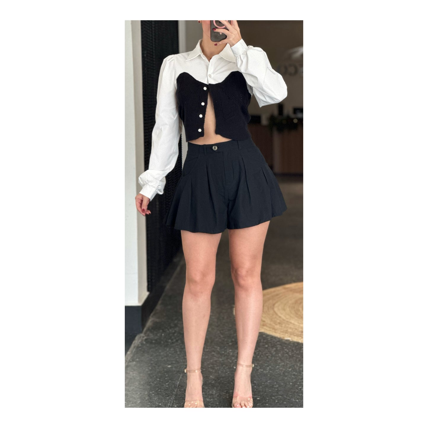 BLACK FLARE SHORTS