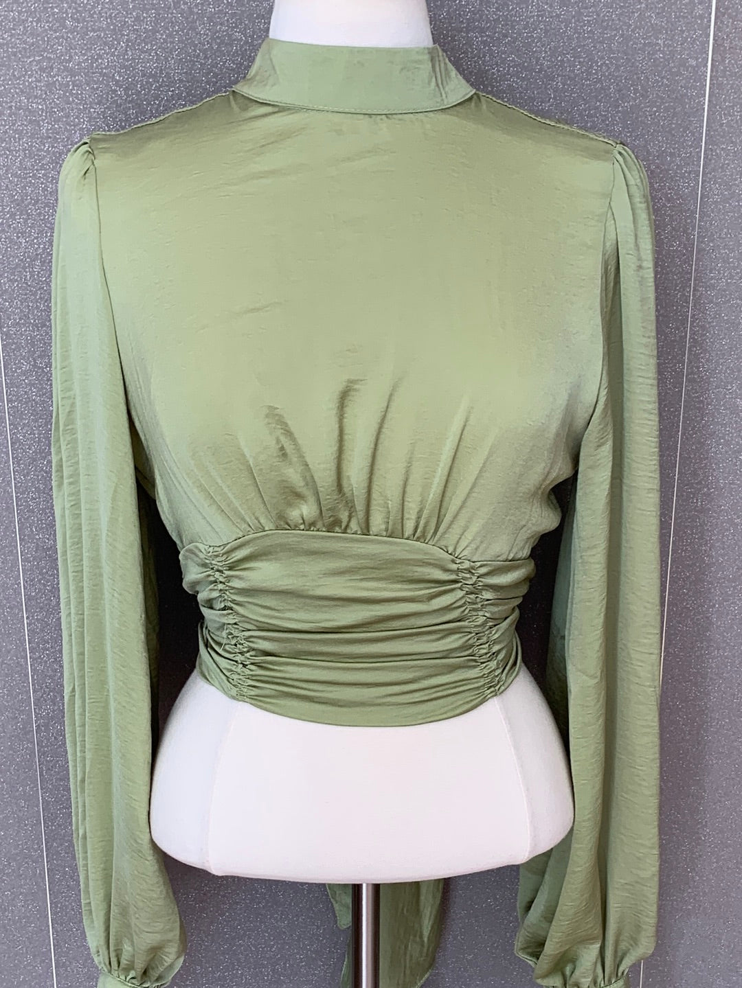 GREEN LONG SLEEVE TOP