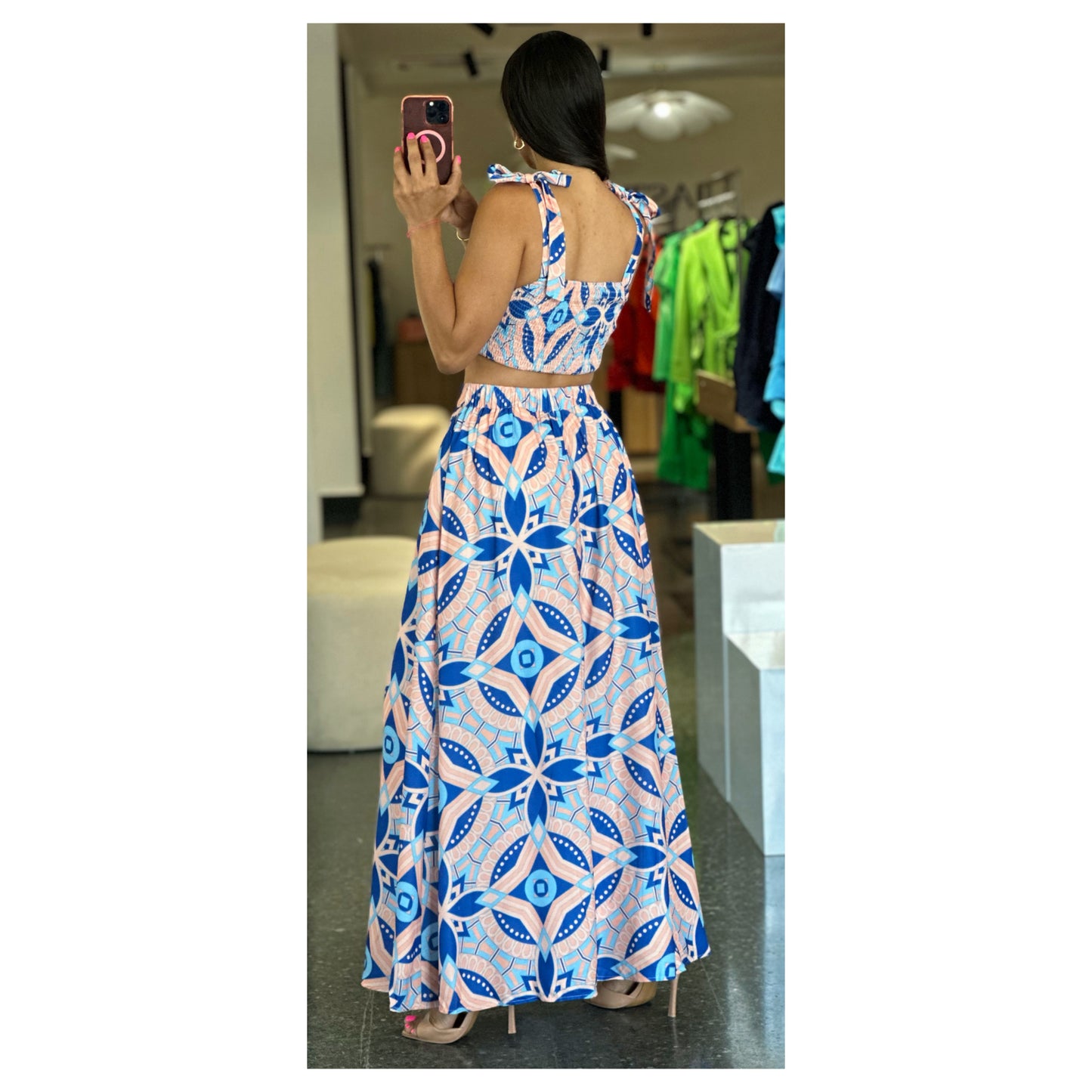 PRINTED TOP & BUTTON CLOSURE MAXI SKIRT SET