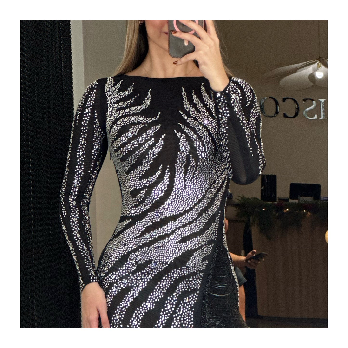 RHINESTONE LOMG SLEEVE MAXI DRESS