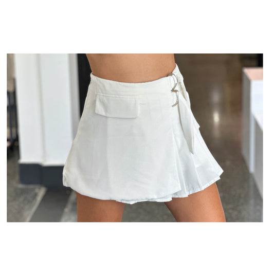 SIDE TRIM PLEATED SKORT