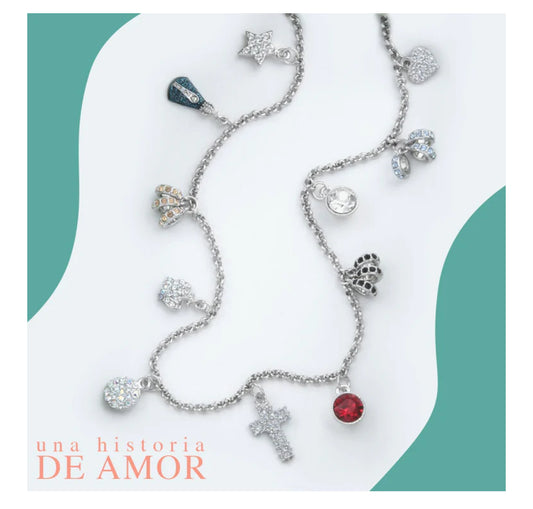 A Story Of Love Una Historia de Amor Necklace