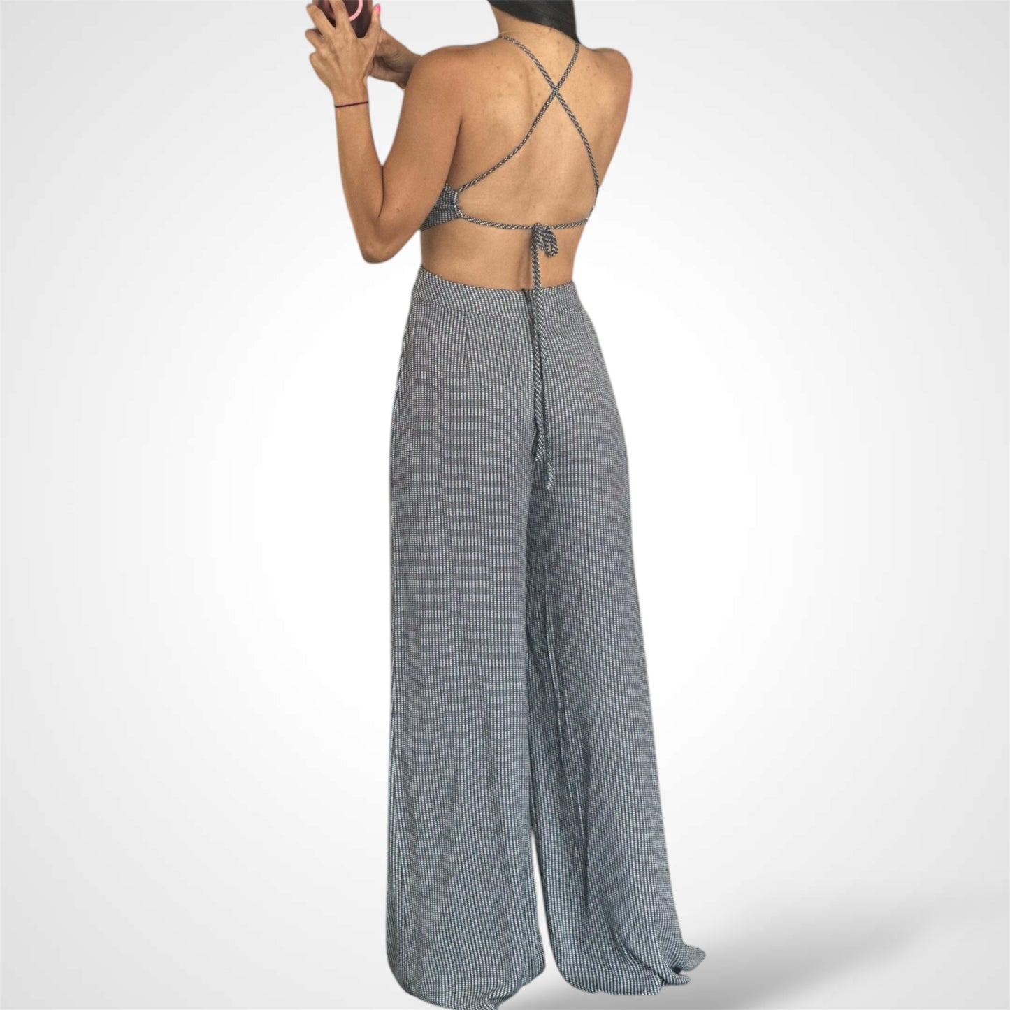 CUTOUT HALTER FRONT TIE BACKLESS JUMPSUIT