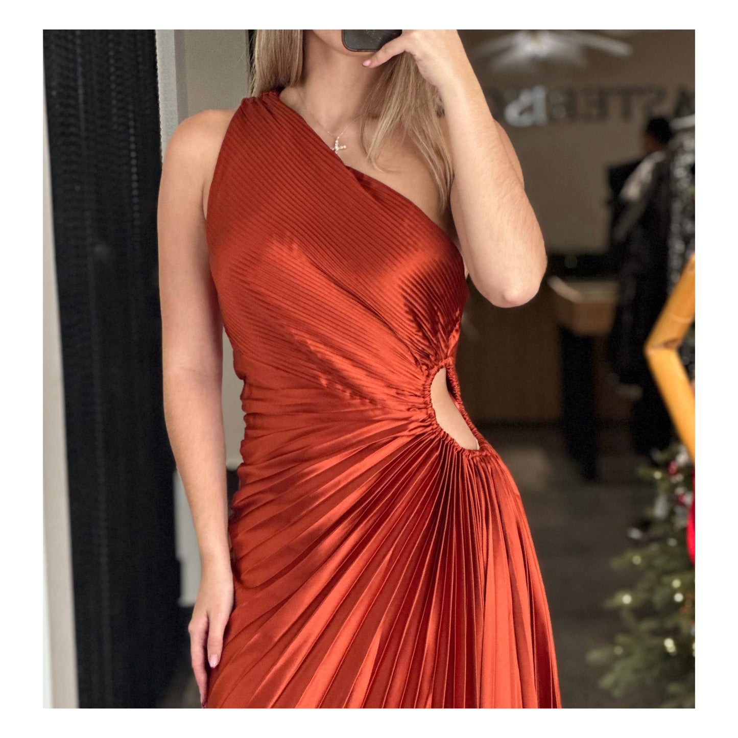 ONE SHOULDER ACCORDION MIDI DRESS