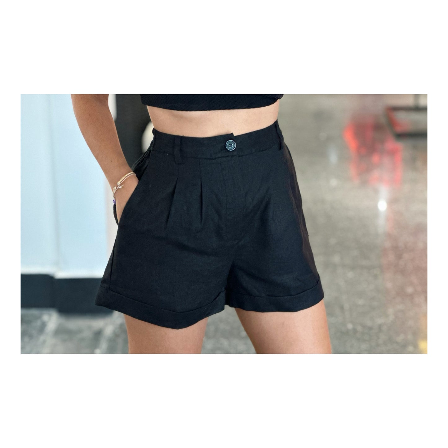 Black Linen Short