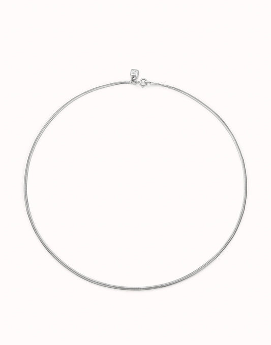 Uno de 50 Sterling silver-plated long flat chain.