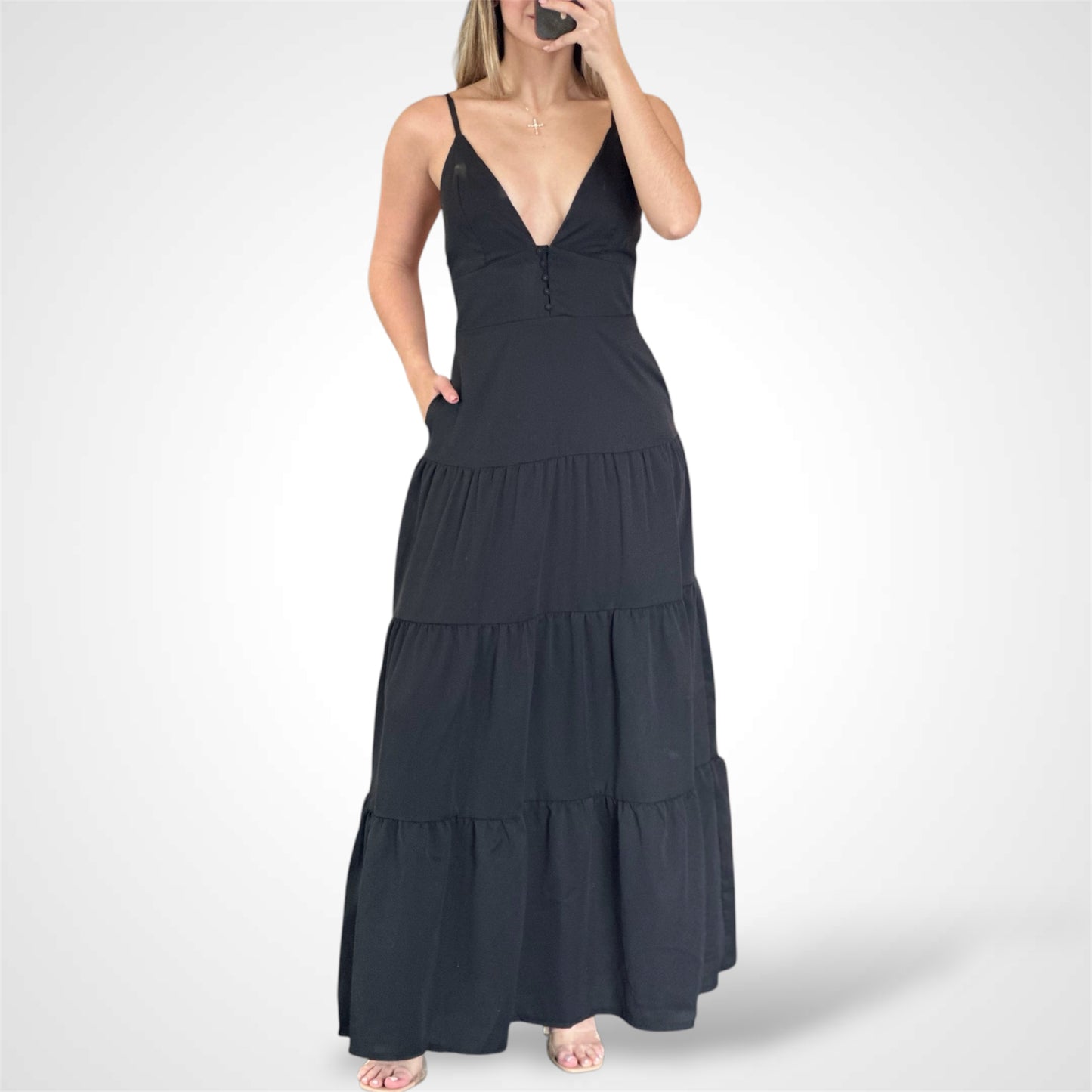 SLEEVELESS V-NECK TIERED MAXI DRESS