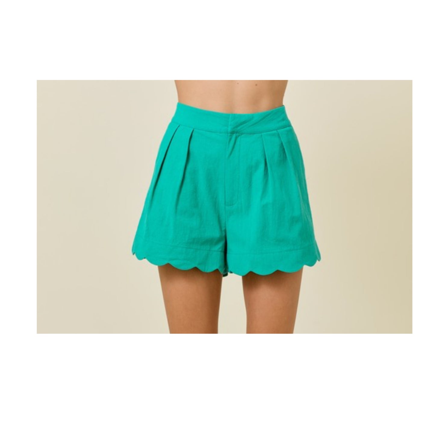 SCALLOPED EDGE HIGH WAISTED SHORTS W/ PLEATS