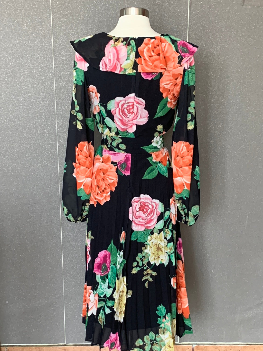 FLOWERED LONG SLEEVE DRESS