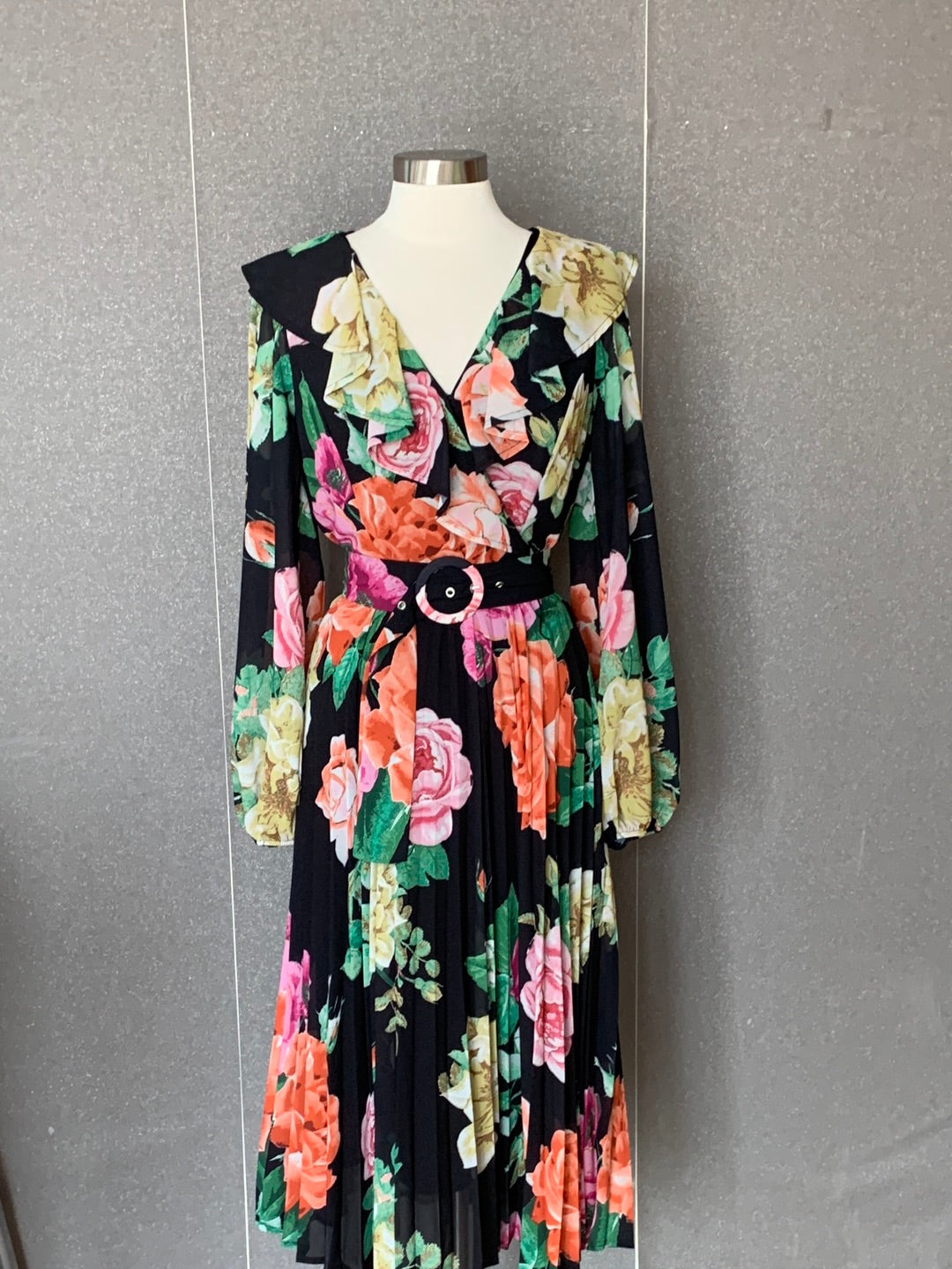 FLOWERED LONG SLEEVE DRESS