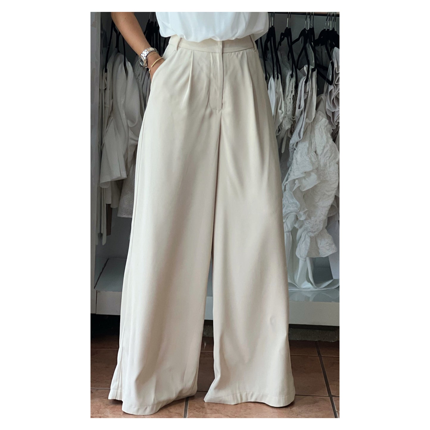 WIDE LEG TROUSER