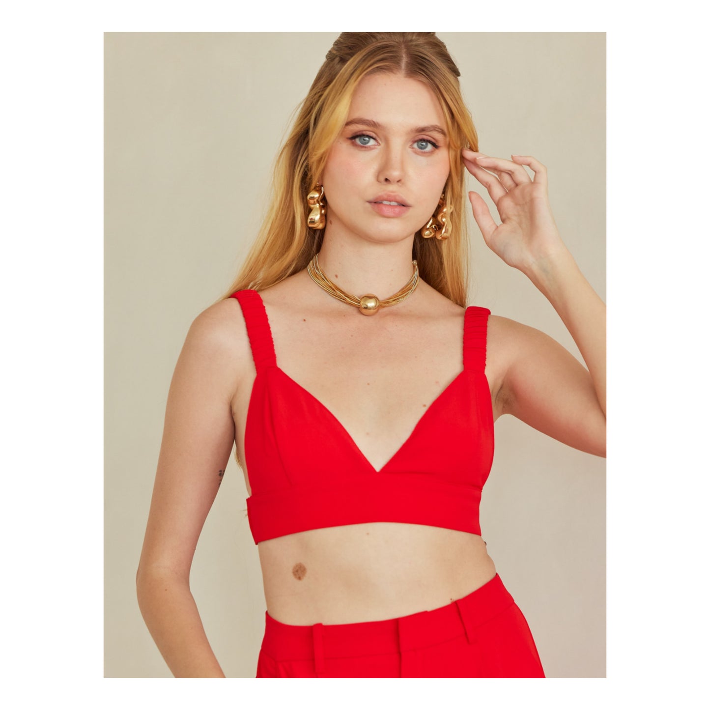 ELASTIC SHOULDER STRAP BRALETTE TOP